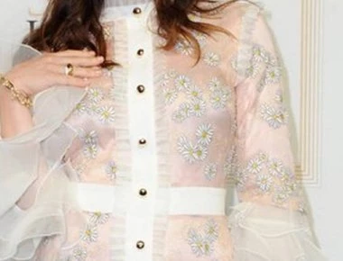 Καταγγελία για γνωστό ηθοποιό: «Με πήρε μάτι στο ντους, μου χόρεψε γυμνός και με χούφτωσε»